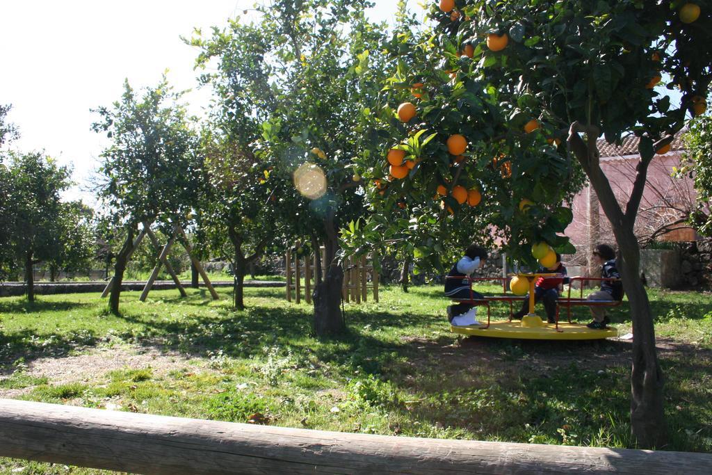 Agriturismo Galea Рипосто Экстерьер фото